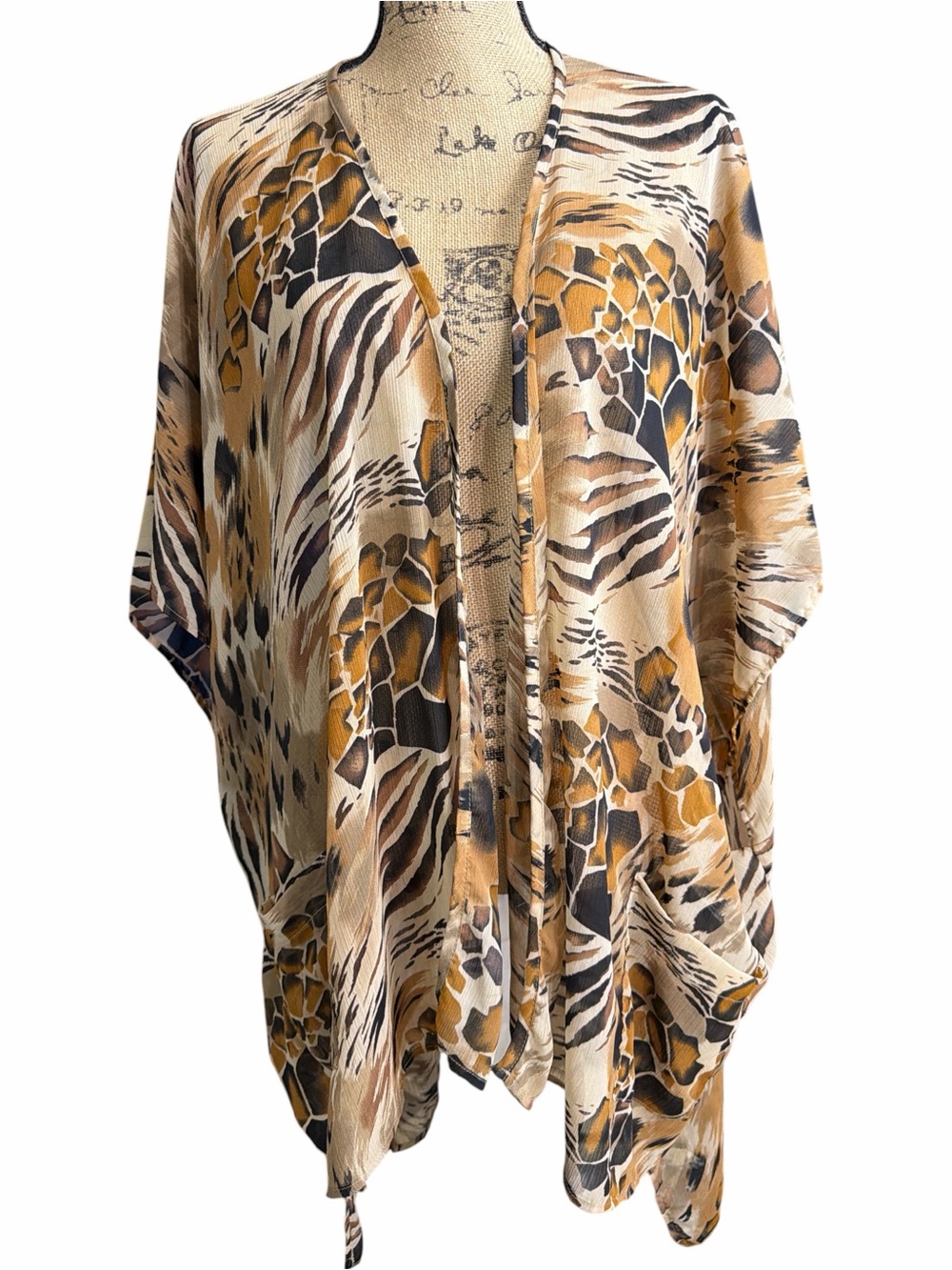Leopard Print Open Front Women's Kimono Semi Sheer - Tan/Cream. EC. Size 2X